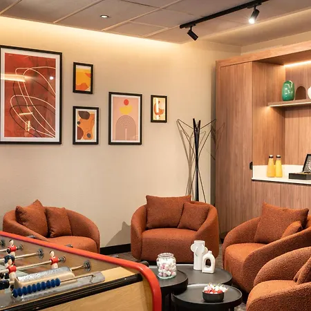 Hotel Novotel Paris La Defense 4*