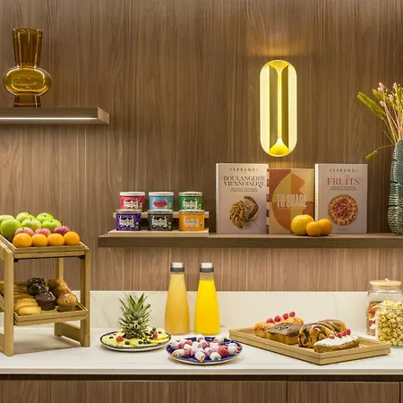 Hotel Novotel Paris La Defense