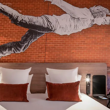 ホテル Novotel Paris La Defense ナンテール
