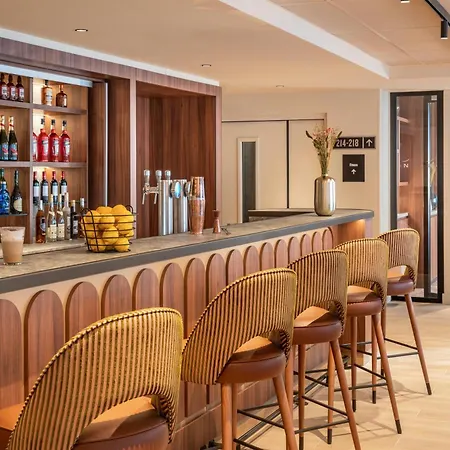 Hotel Novotel Paris La Defense *