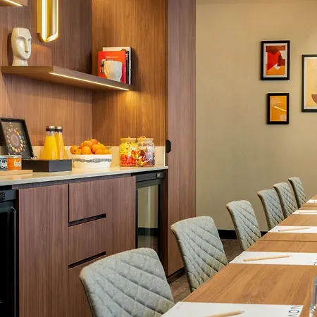 Novotel Paris La Defense 4*
