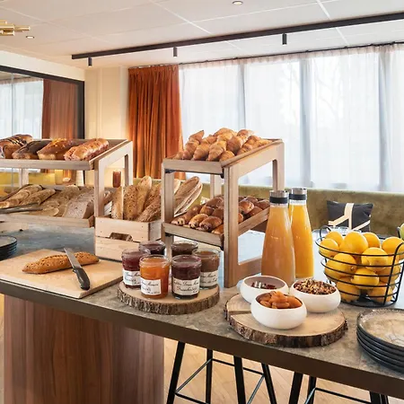 Novotel Paris La Defense *