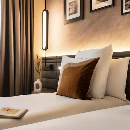 Novotel Paris La Defense Hotel