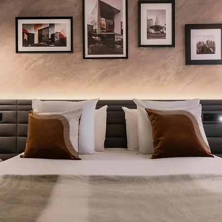 Novotel Paris La Defense Hotel 4*