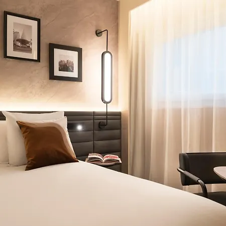 Hotel Novotel Paris La Defense Nanterre