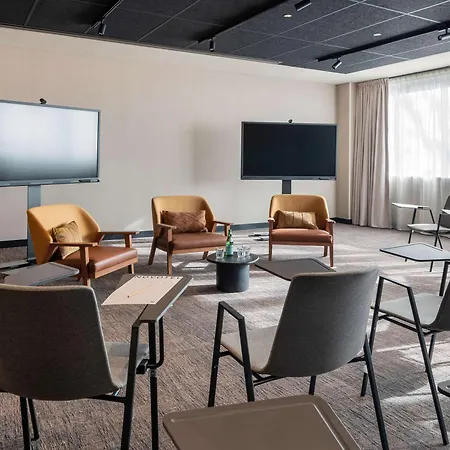 Hotel Novotel Paris La Defense Nanterre