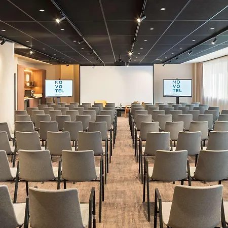 Hotel Novotel Paris La Defense *