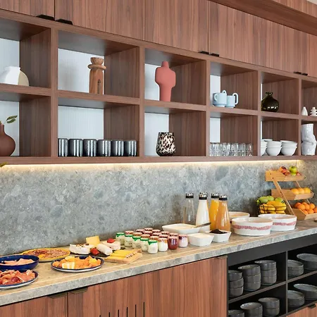 Novotel Paris La Defense Hotel *