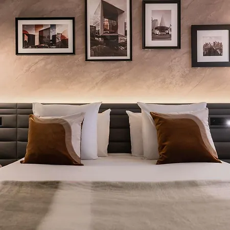 Hotel Novotel Paris La Defense *
