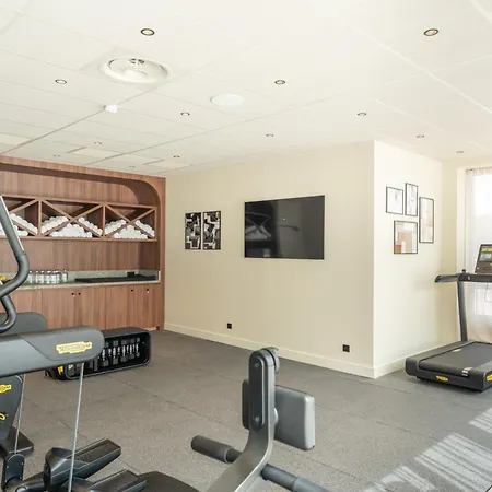 Novotel Paris La Defense 4*