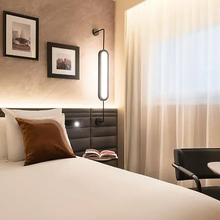Hotel Novotel Paris La Defense Nanterre