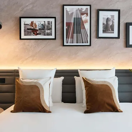 Hotel Novotel Paris La Defense