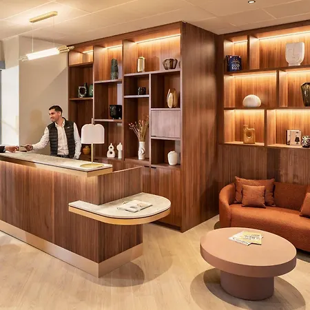 Novotel Paris La Defense Hotel 4*