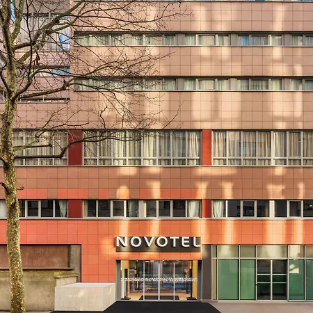 Novotel Paris La Defense Hotel Nanterre